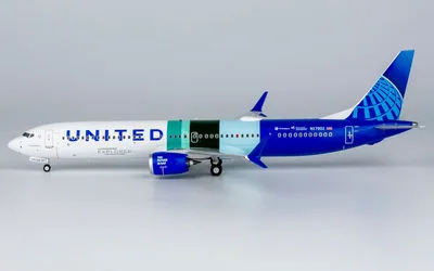 ユナイテッド航空 ボーイング 737 MAX 10 N27602