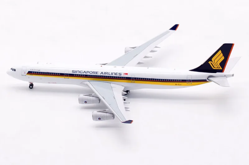 Singapore Airlines 9V-SJJ 1:400 Aviation400