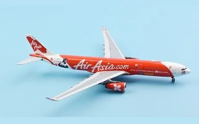 AirAsia X Airbus A330-300 9M-XXP 1:400 Panda Model