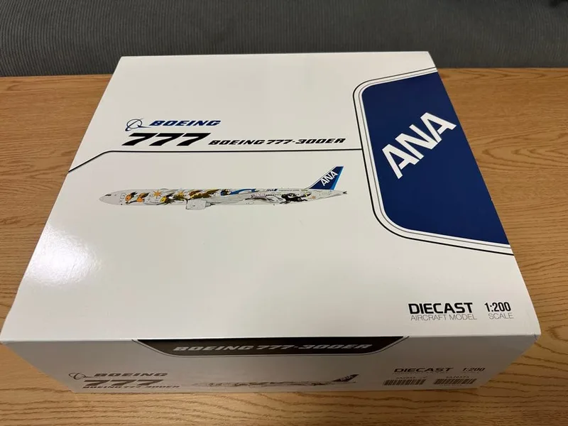 All Nippon Airways (ANA) Boeing 777-300ER JA784A 1:200 JC Wings