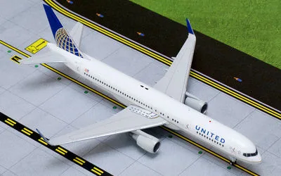 ユナイテッド航空 ボーイング 757-200 w/ Winglets N598UA