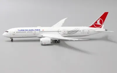 Turkish Airlines Boeing 787-9 TC-LLA 1:400 JC Wings