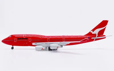 カンタス航空 ボーイング 747-400 VH-OEJ