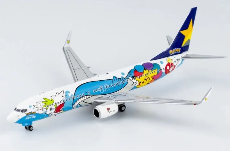Skymark Airlines Boeing 737-800 w/ Winglets JA73NG 1:400 Phoenix Models