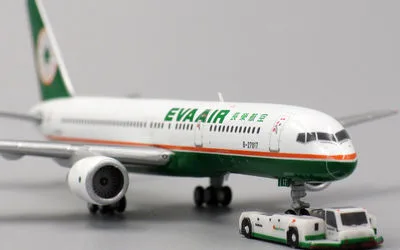 EVA Air Boeing 757-200 B-27017 1:400 JC Wings
