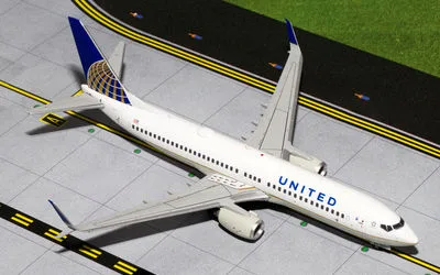ユナイテッド航空 ボーイング 737-800 w/ Scimitar Winglets N76529