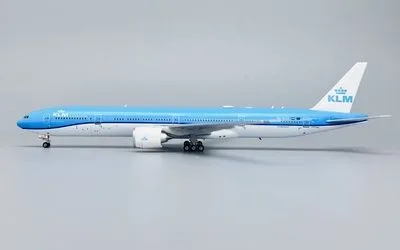 KLMオランダ航空 ボーイング 777-300ER PH-BVD