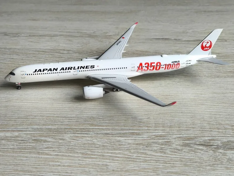Japan Air Lines (JAL) Airbus A350-1000 JA01WJ 1:400 Phoenix Models