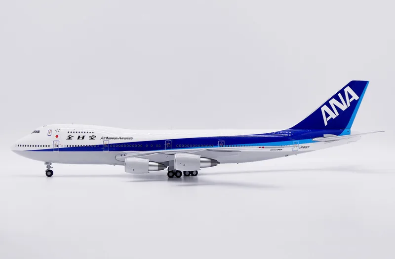 All Nippon Airways (ANA) Boeing 747SR JA8157 1:200 JC Wings