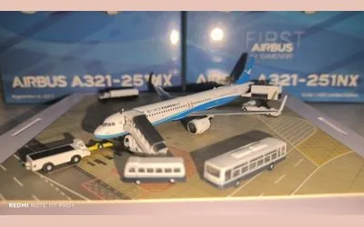 Xiamen Airlines Airbus A321neo B-32CU 1:400 HYJL Wings made by NG Models