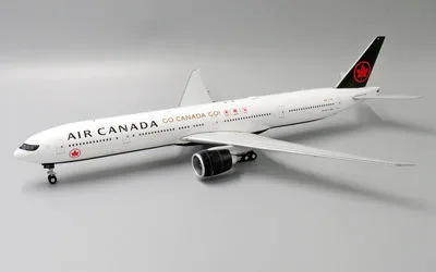 エア・カナダ ボーイング 777-300ER C-FITL