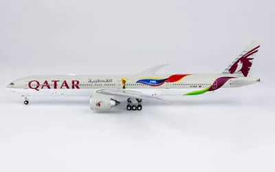 Qatar Airways Boeing 777-300ER A7-BAX 1:400 NG Models