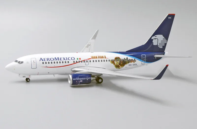 Aeromexico Boeing 737-700 w/ Winglets XA-GOL 1:200 JC Wings