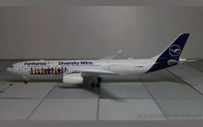ルフトハンザ航空 エアバス A330-300 D-AIKQ