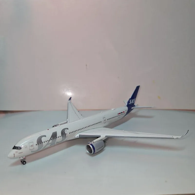 Scandinavian Airlines (SAS) Airbus A350-900 SE-RSA 1:400 Aviation400