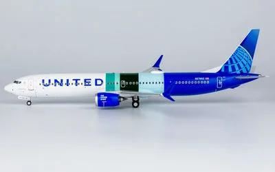 United Airlines Boeing 737 MAX 10 N27602 1:200 NG Models