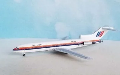 United Airlines Boeing 727-200 N7272U 1:400 Aeroclassics