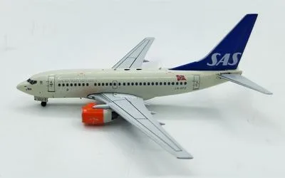 スカンジナビア航空 ボーイング 737-600 LN-RPZ