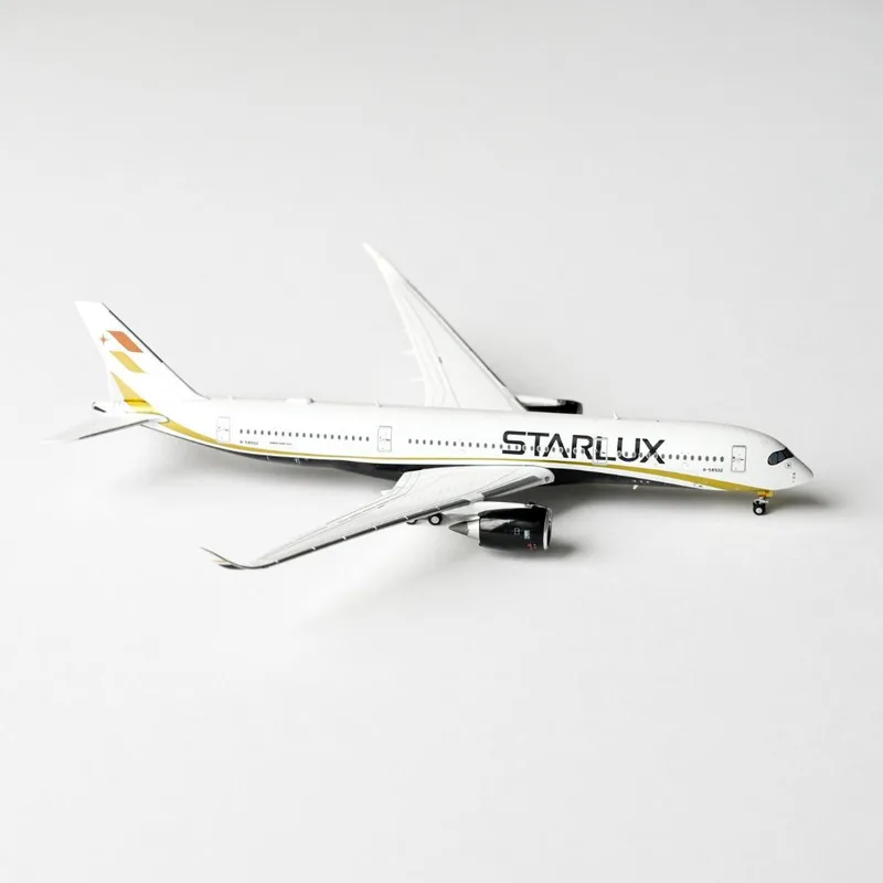 Starlux Airlines Airbus A350-900 B-58502