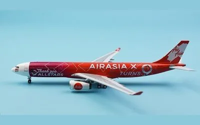 AirAsia X Airbus A330-300 9M-XXA 1:400 Panda Model