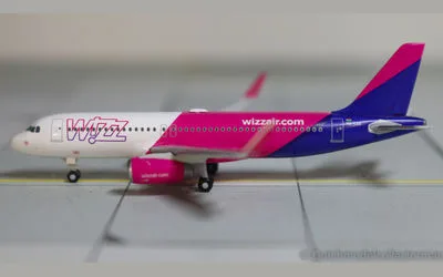 ウィズエアー エアバス A320 w/ Sharklets HA-LSA