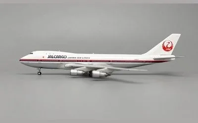 Japan Air Lines Cargo Boeing 747-100F JA8107 1:400 Phoenix Models