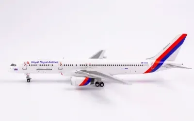 Nepal Airlines ボーイング 757-200M 9N-ACB 画像1