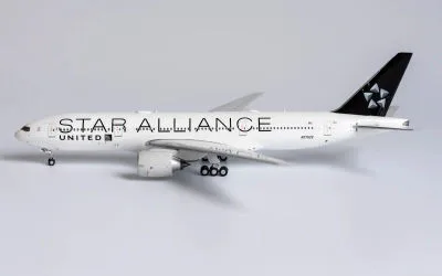 ユナイテッド航空 ボーイング 777-200 N77022 サムネイル5