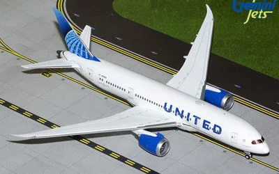 United Airlines Boeing 787-8 N26902 1:200 GeminiJets