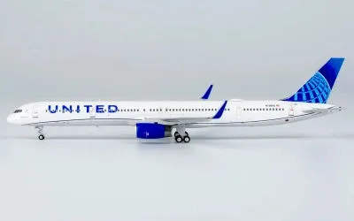 ユナイテッド航空 ボーイング 757-300 w/ Winglets N78866