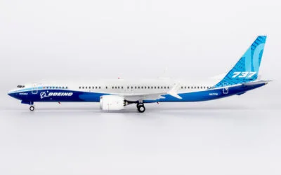 Boeing House Boeing 737 MAX 10 N27751 1:200 NG Models