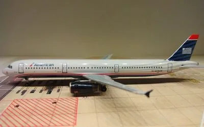 American Airlines Airbus A321 N578UW 1:400 Aeroclassics