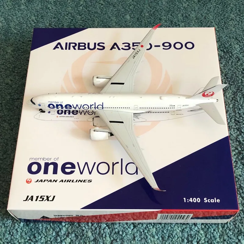 Japan Air Lines (JAL) Airbus A350-900 JA15XJ 1:400 Phoenix Models