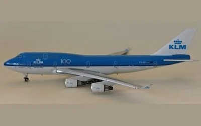 KLMオランダ航空 ボーイング 747-400M PH-BFI