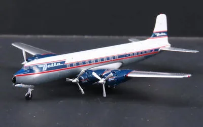Delta Air Lines Douglas DC-6 N1902M 1:400 Aeroclassics