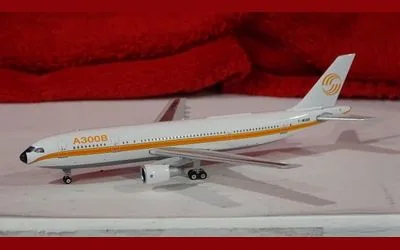 Airbus House Airbus A300B F-WUAB 1:400 Phoenix Models