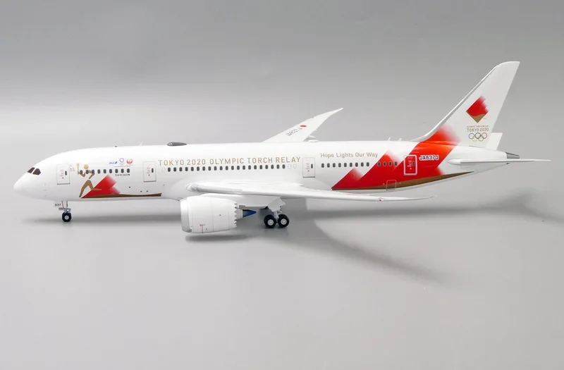 Japan Air Lines (JAL) Boeing 787-8 JA837J 1:200 JC Wings