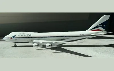 デルタ航空 ボーイング 747-100 N9899