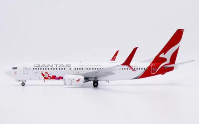 カンタス航空 ボーイング 737-800 w/ Scimitar Winglets VH-VZX