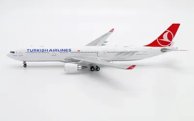 Turkish Airlines Airbus A330-300 TC-LNE 1:400 JC Wings