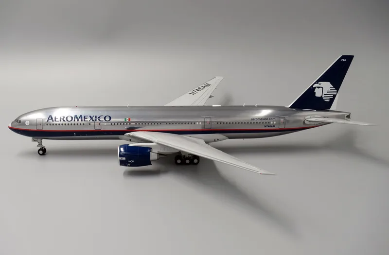 Aeromexico Boeing 777-200 N746AM 1:200 JC Wings