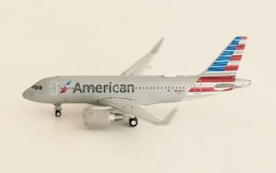 American Airlines Airbus A319 w/ Sharklets N93003 1:400 GeminiJets