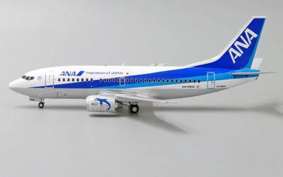 ANA Wings Boeing 737-500 JA305K 1:200 JC Wings