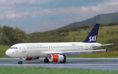 スカンジナビア航空 エアバス A320-200 SE-RJE
