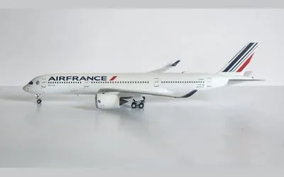 エールフランス航空 エアバス A350-900 F-HTYL