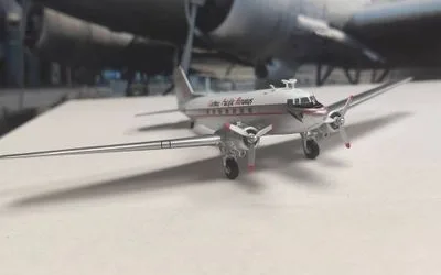 キャセイパシフィック ダグラス DC-3 VR-HDA 画像1