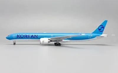 Korean Air Boeing 777-300ER HL8008 1:400 Phoenix Models