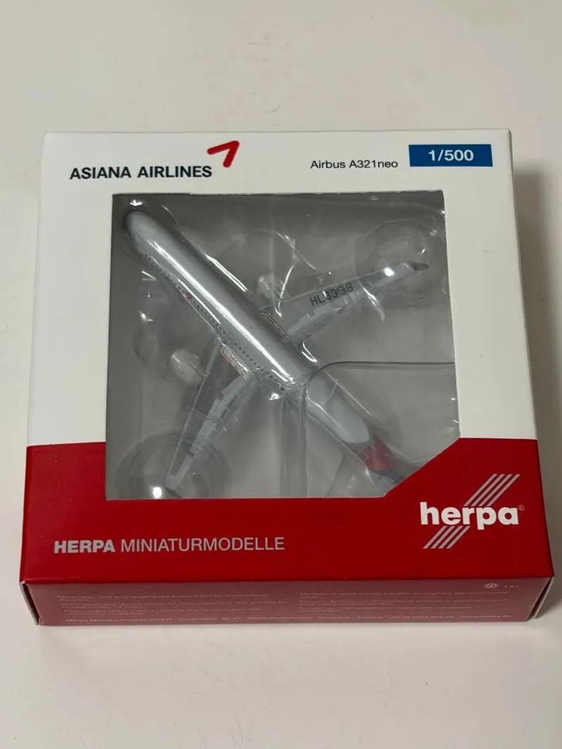 Asiana Airlines Airbus A321neo HL8398 1:500 Herpa