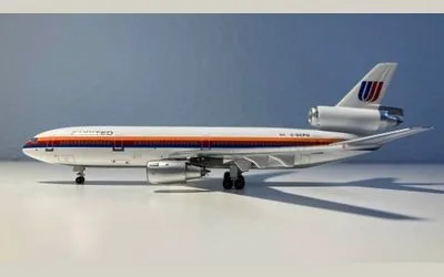 United Airlines McDonnell Douglas DC-10-30 C-GCPG 1:400 Aeroclassics