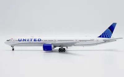United Airlines Boeing 777-300ER N2749U 1:400 JC Wings